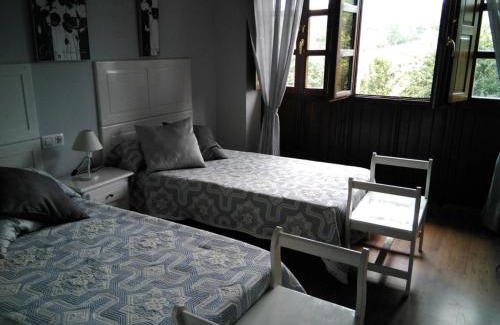 Cangas del Narcea Municipality Hotel | Discover Casa Faruxo: Pet-Friendly Getaway with Dining