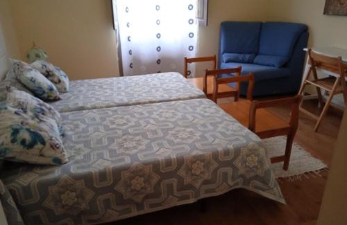 Cangas del Narcea Municipality Hotel | Discover Casa Faruxo: Pet-Friendly Getaway with Dining
