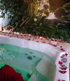 Arcos de Valdevez Resort | Indulge at Casa Favo de Mel with Private Jacuzzi & Ocean View