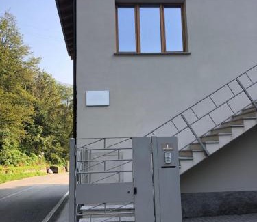 Olgiasca Apartment | Pet-Friendly Oceanfront Retreat at Casa Federico