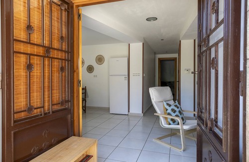 Castiello de Jaca Apartment | Casa Feli: Private Garden Retreat in the Pyrenees