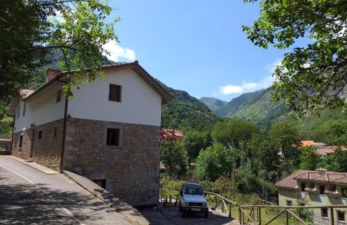 Pola de Somiedo Apartment | Pet-Friendly Retreat at CASA FELISA: Rated 9.1/10 by Guests