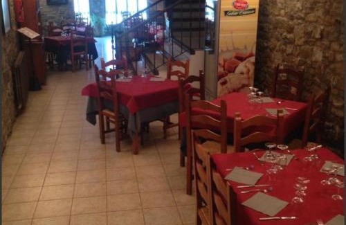 Ainsa Apartment | Casa Fes Autural: Family-Friendly Stay with Breakfast Included