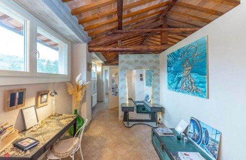 Grezzano Apartment | Relax at Casa Fevira Borgo: 4-Star Oceanfront Retreat