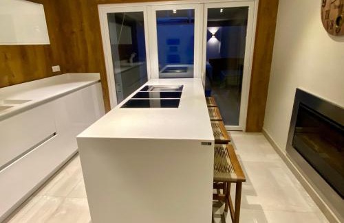 Sevilla Este House | Family-Friendly Casa unifamiliar FIBES with Pool & Hot Tub