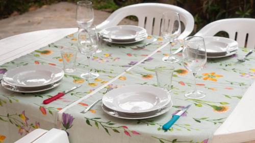Porto Ottiolu Apartment | Family-Friendly Retreat at Casa Ficus for Pet Lovers