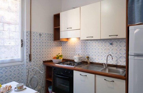 Piani-Ciapin Apartment | Charming Casa Fidalma: Pet-Friendly Oceanfront Retreat