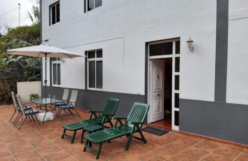 Vallehermoso Apartment | Family-Friendly Retreat at Casa Fina for Your Next Getaway