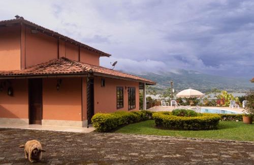 Yotoco House | Casa Finca Los Pinos Tia Nora