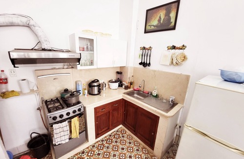 Centro Havana Apartment | Cozy Casa Fini: Oceanfront Gem with Pet-Friendly Amenities