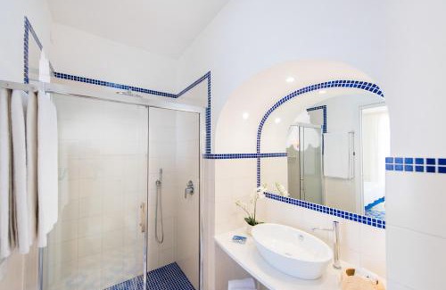Positano House | Discover Casa Fioravante: 4-Star Hotel with Hot Tub & More