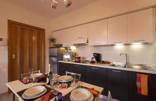 Sasso Moro Apartment | Relax at Casa Fiorita with Pool and Lake Access