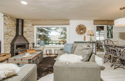 Formigal House | Unique CASA FIR Chalet in Formigal - Family Friendly Retreat