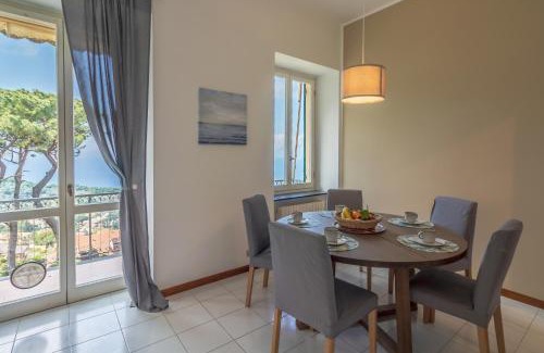 Ruta Apartment | Casa Flaminia: Oceanfront Getaway for Families and Pets