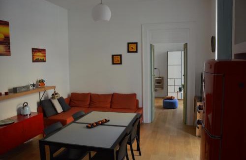 Vittorio Emanuele Apartment | Discover Casa Flora al Corso: Family-Friendly Getaway