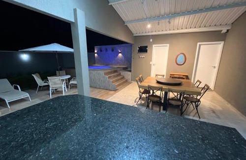 Bonito House | Casa Flora: Exclusive Jacuzzi & Comfort Near Central Square