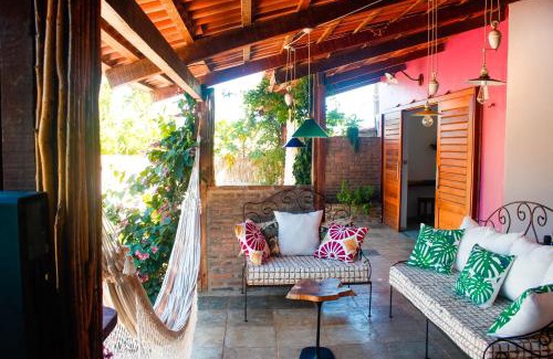 Icarai de Amontada Villa | Casa Floreal: Oceanfront Retreat with Free Wifi & Breakfast
