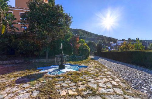 Alcaucin Villa | Relax at Casa Flores with Indoor Heated Pool & Ocean Views
