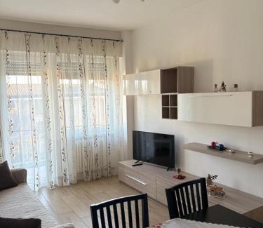Azzano San Paolo Apartment | Casa FLORI