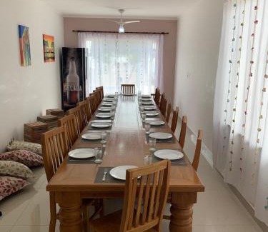 Guape House | Discover Casa Florida do Lago: Oceanfront Oasis Awaits