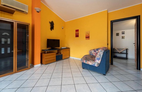 Assemini House | Discover Casa Flu: Family & Pet Friendly Retreat