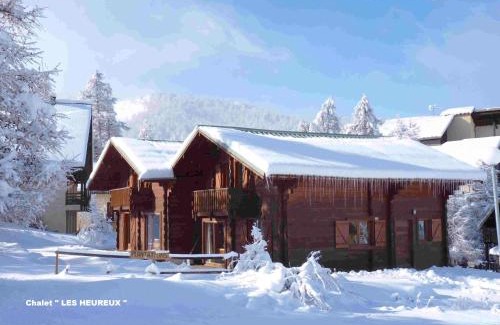 Risoul Ski Chalet | Family-Friendly CASA-Forêt Blanche Chalet for 13 Guests