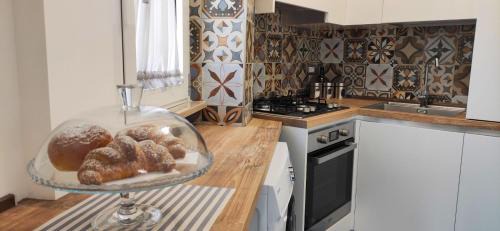 Cetara Apartment | Casa Fortuna: Steps from the Ocean with Family-Friendly Perks