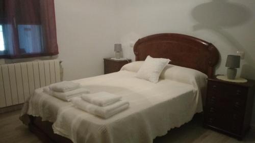 Campos del Paraiso House | Discover Casa Fraile: Family-Friendly Retreat with Kitchen
