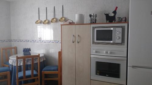 Campos del Paraiso House | Discover Casa Fraile: Family-Friendly Retreat with Kitchen
