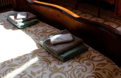 Pettenasco Apartment | Pet-Friendly Casa Franca: Rated 9/10 by Guests