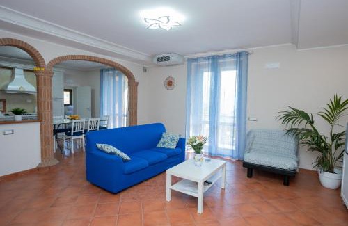 Tramonti House | Relax at Casa Francese: Family-Friendly Retreat with Hot Tub