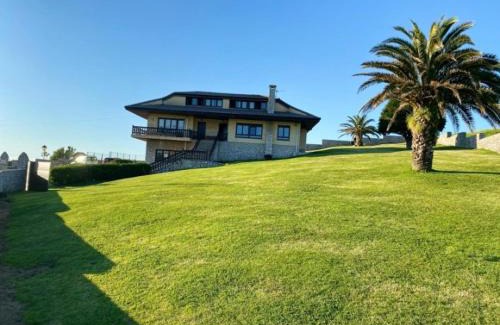 Alfoz de Lloredo Apartment | Relax at CASA FREDO: Family-Friendly with Pool Access