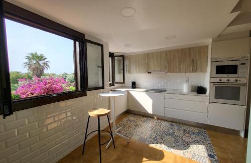 Oliva Apartment | Oceanfront Casa con Vistas: Guest Rated 9.4/10