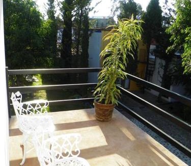 Amealco House | Discover Casa Fresnos: Family-Friendly with Cozy Fireplace