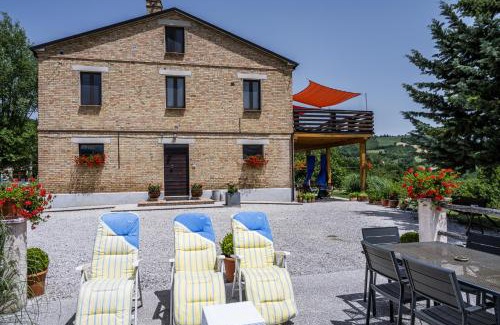 Amandola Bed & Breakfast | Relax at Casa Friano: Pool, Breakfast & 9/10 Guest Rating