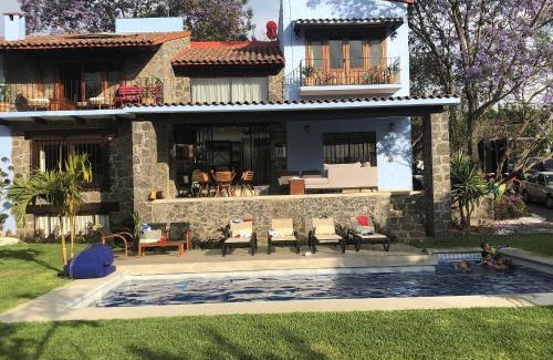 Tepoztlan Villa | Explore Casa FRIDA in Enchanting Tepoztlán, Morelos