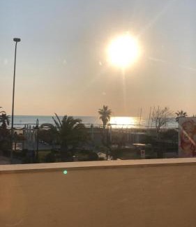 Alba Adriatica House | Pet-Friendly Casa Fronte Mare with Ocean View & Family Perks