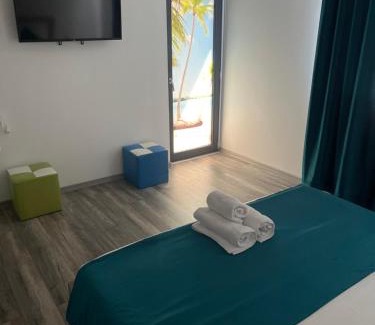 Costinesti House | Family-Friendly Retreat at Casa Fuchsia - Guest Rated 9.9