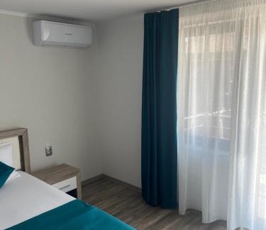 Costinesti House | Family-Friendly Retreat at Casa Fuchsia - Guest Rated 9.9