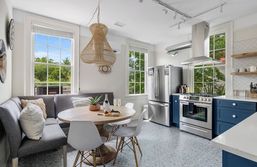 Radcliffeborough House | Casa Fuego Suite B: Prime Location with Private Porch
