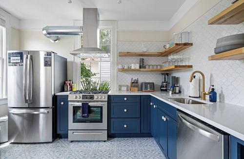 Radcliffeborough House | Casa Fuego Suite B: Prime Location with Private Porch
