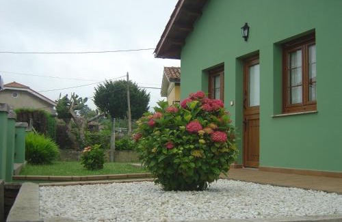 Muros de Nalon House | Pet-Friendly Casa Güelo with Ocean Views and High Ratings