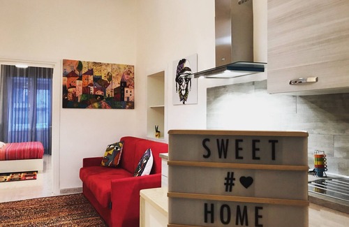 Quartieri Spagnoli House | Stay at Casa G&G Pignasecca 2 in Central Naples