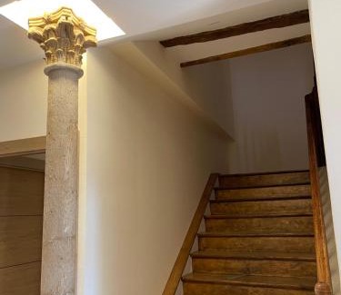 Santa Maria del Paramo House | Family-Friendly Getaway at Casa Gala - Rated 9/10