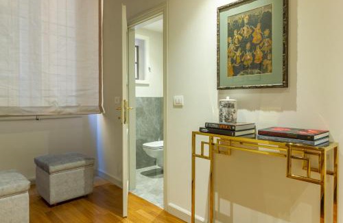 Historic Center Apartment | Elegant Casa Galatea in Canton de Fiori Awaits You