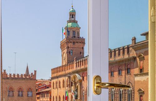 Historic Center Apartment | Elegant Casa Galatea in Canton de Fiori Awaits You
