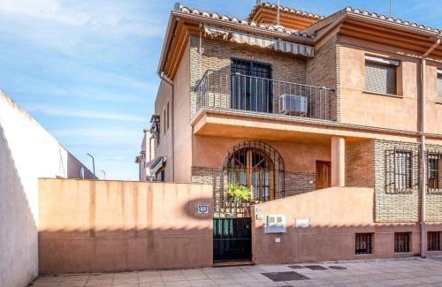 Norte House | Discover Casa Gallito: Family-Friendly Getaway with Pool