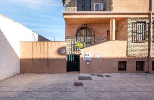 Norte House | Discover Casa Gallito: Family-Friendly Getaway with Pool
