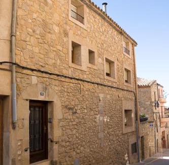 Horta de Sant Joan Apartment | Family-Friendly Retreat at Casa Garí - Rated 9.2/10