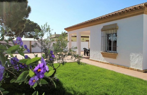 Campano House | Pet-Friendly Casa Garcia with Pool and Family Amenities